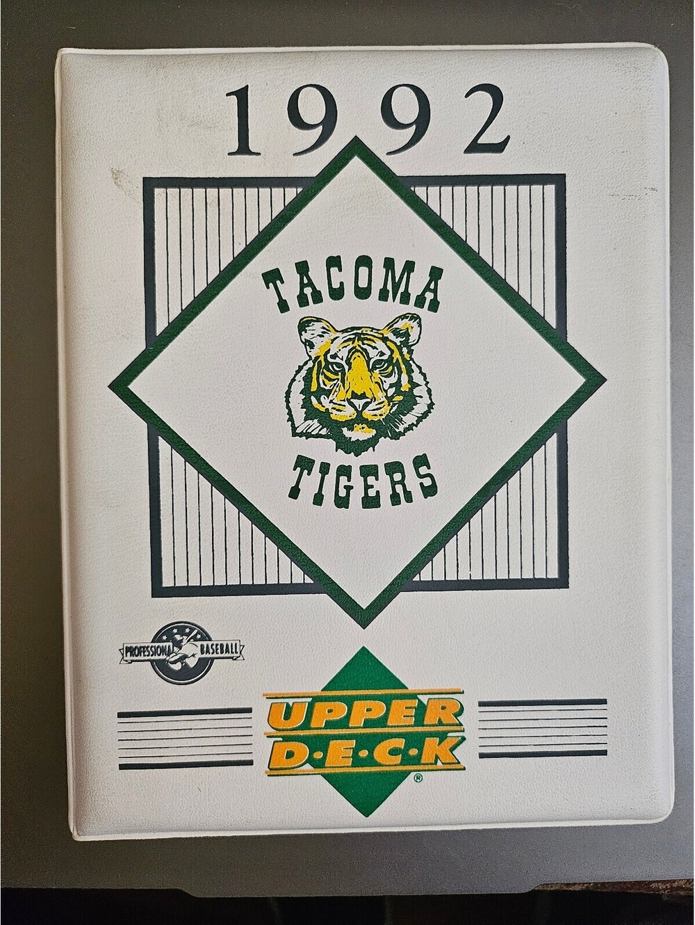 Vintage Upper Deck 1992 Tacoma Tigers Baseball 28 Card Binder Tacoma Washington